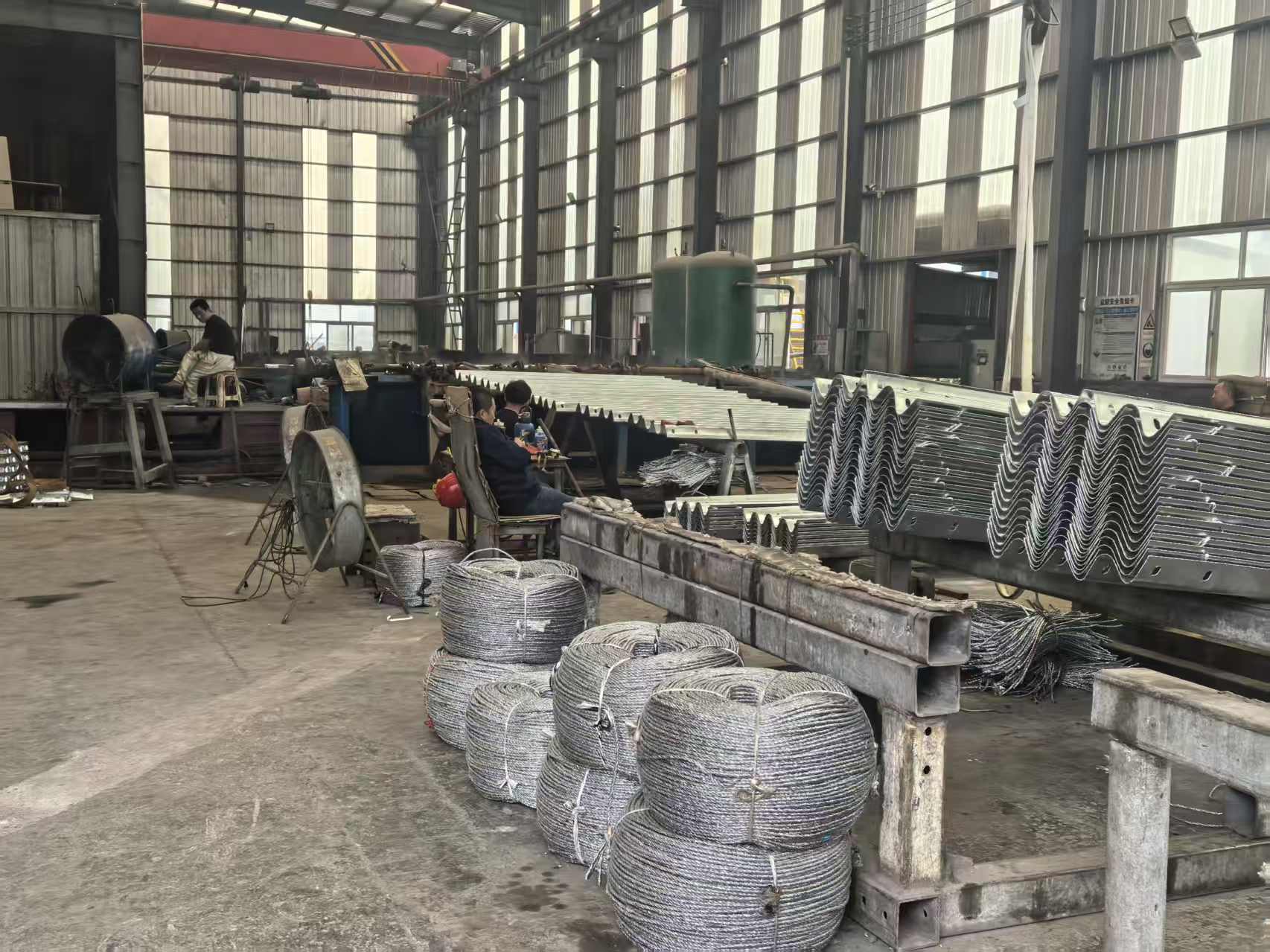 菏泽市波形护栏配件三波波形护栏 - 哪里好